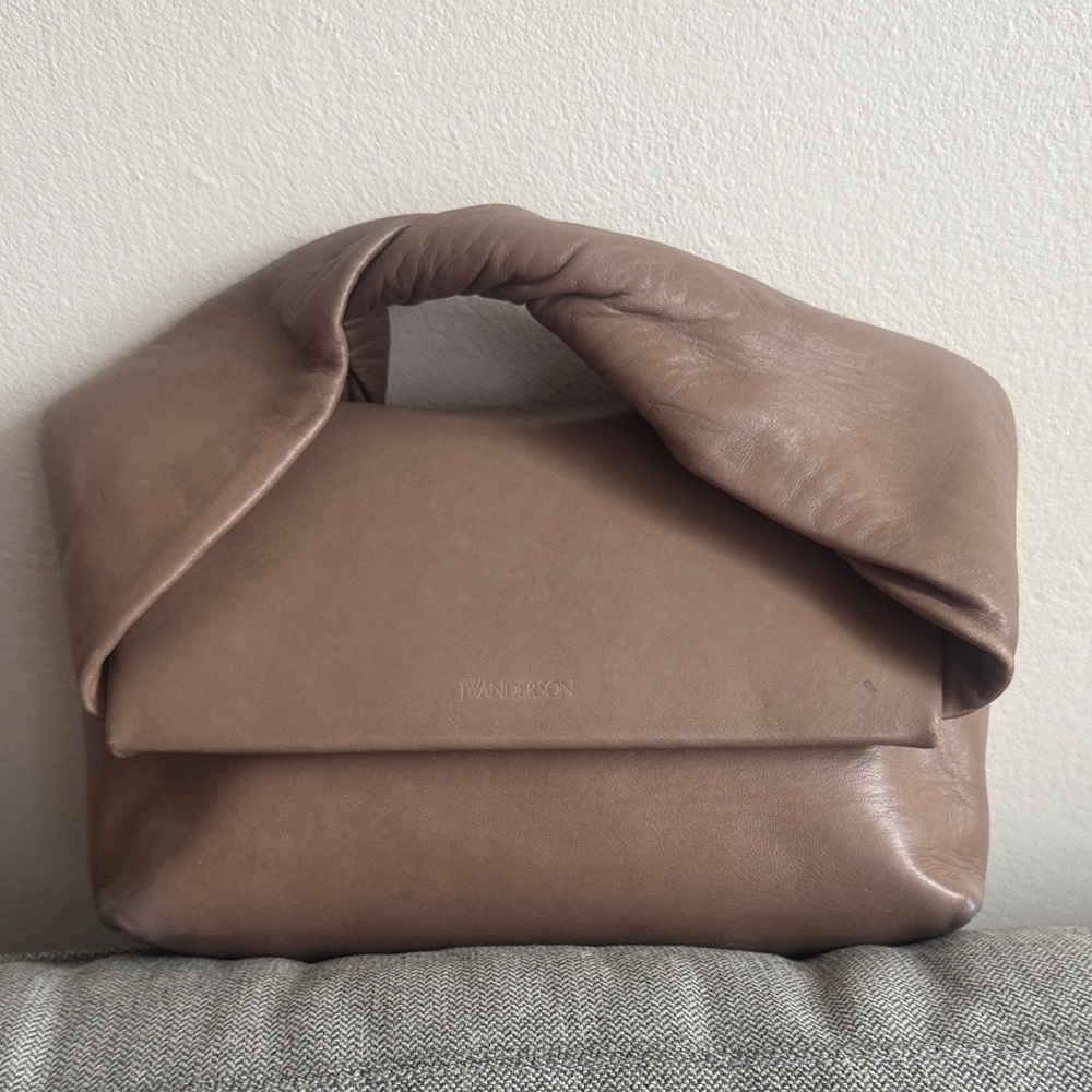 JW Anderson Twister bag in lambskin leather Handbag with gold chain